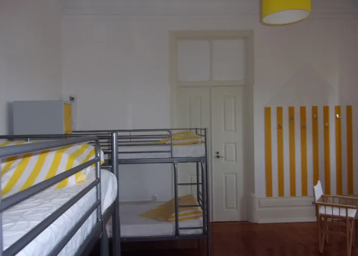 Hostel 402